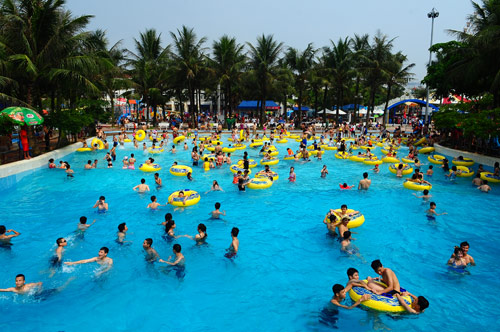 bể bơi công cộng